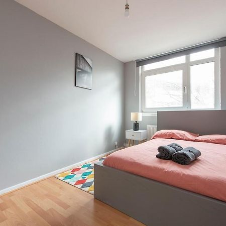 Lovely 2-Bed 20 Mins To Central Londra Dış mekan fotoğraf