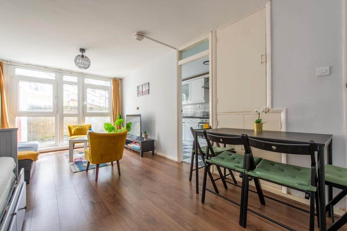 Lovely 2-Bed 20 Mins To Central Londra Dış mekan fotoğraf