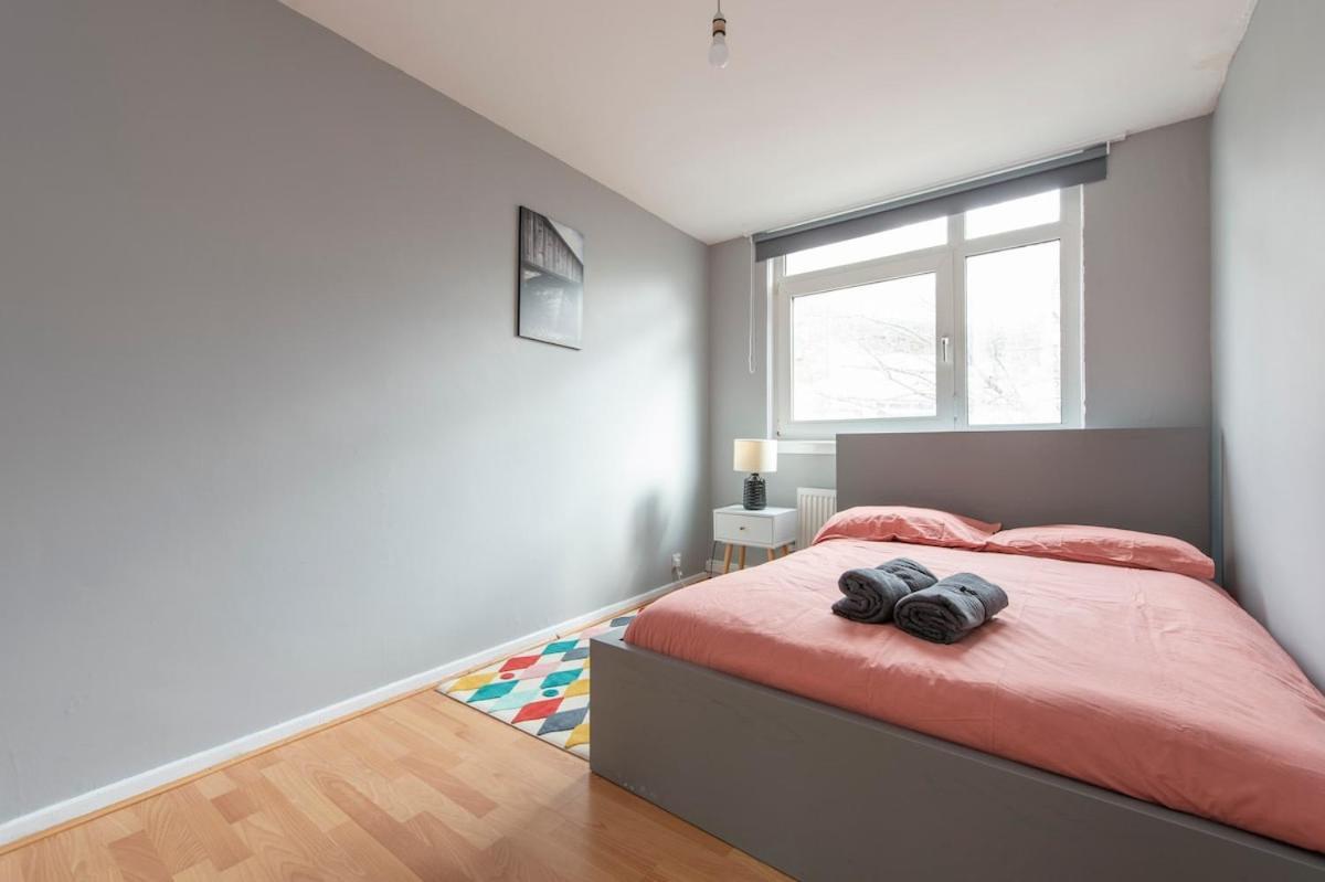 Lovely 2-Bed 20 Mins To Central Londra Dış mekan fotoğraf