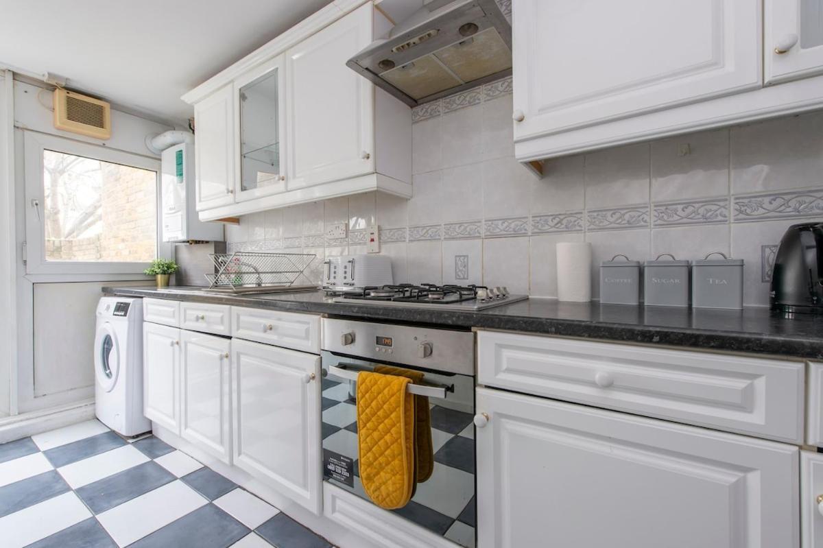 Lovely 2-Bed 20 Mins To Central Londra Dış mekan fotoğraf